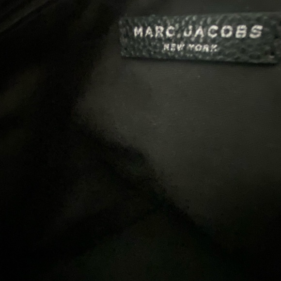 Marc Jacobs Jordan Tote with silver tone hardware Non smoking home. - Picture 4 of 6